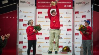 Frauen Power auf dem Siegertreppchen: Melanie Holl (Platz 1), Barbara Marr (Platz 2) und Steffi Schache (Platz 3).