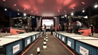 Die StaplerCup Arena auf dem Schlossplatz Die StaplerCup Arena auf dem Schlossplatz